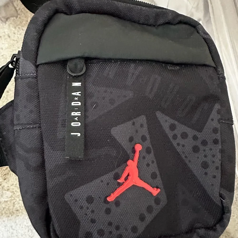 NWOT Jordan Airborne Hip Bag Belt Bag Fanny Pack UNISEX